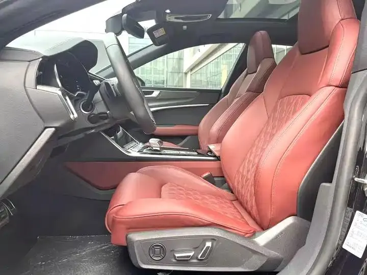 Audi A7L 2022 45 TFSI quattro S-line Black Samurai Edition 4