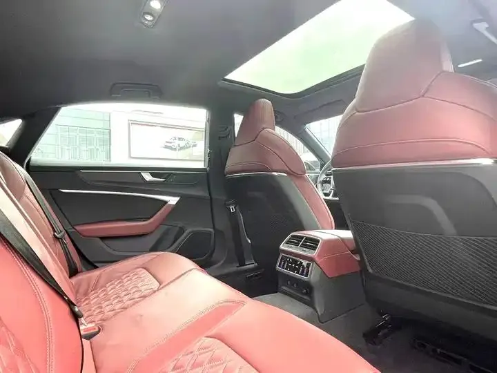 Audi A7L 2022 45 TFSI quattro S-line Black Samurai Edition 6