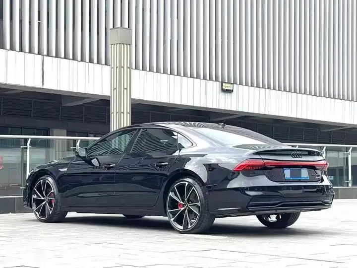 Audi A7L 2022 45 TFSI quattro S-line Black Samurai Edition 8