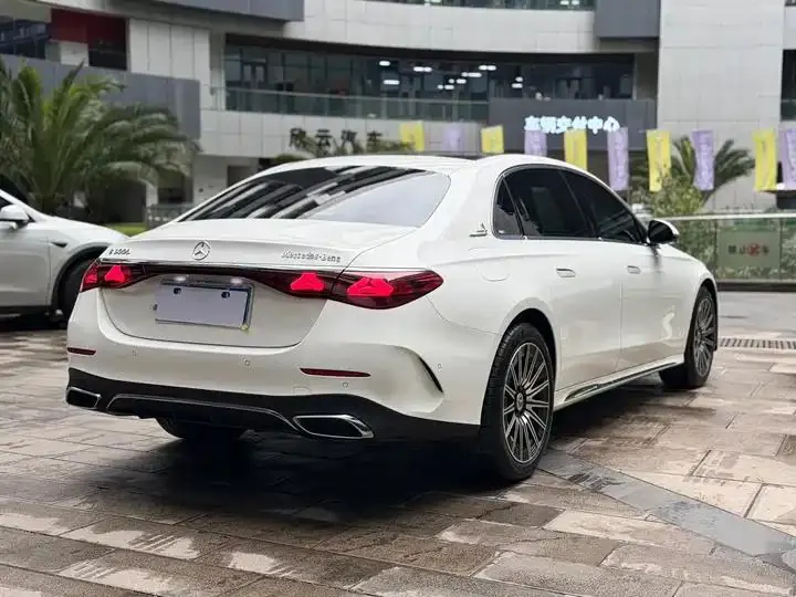 Mercedes Benz E-Class 2024 Modified E 300 L Fashion Sports 5