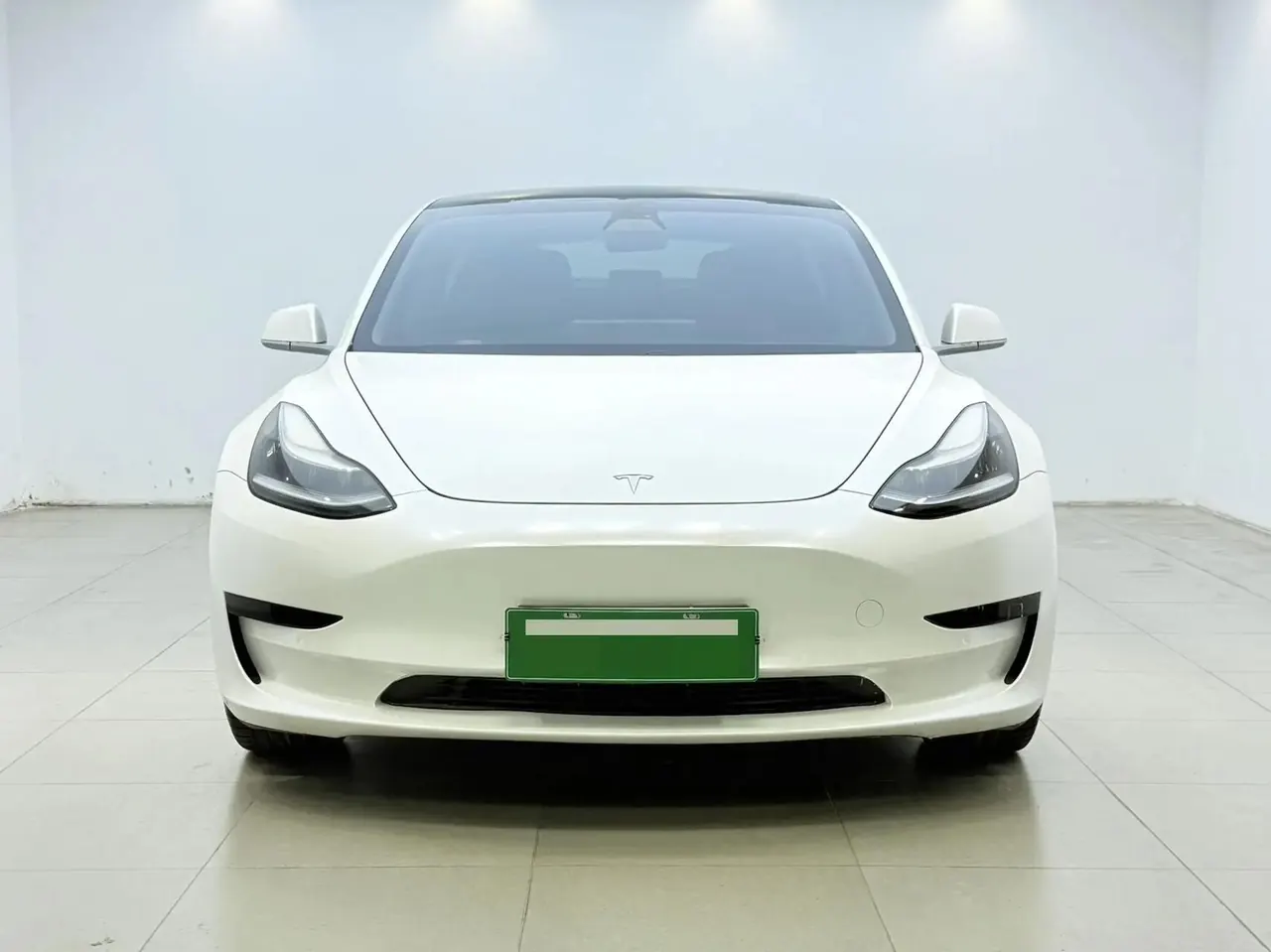 2019 Model 3 Standard Range Rear-Wheel Drive Upgrade Version 2