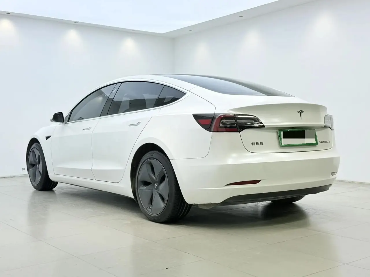2019 Model 3 Standard Range Rear-Wheel Drive Upgrade Version 7