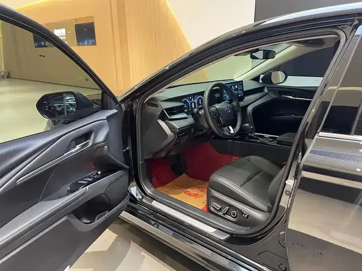 Camry 2024 Double Qing 2.0HG Premium Edition 14