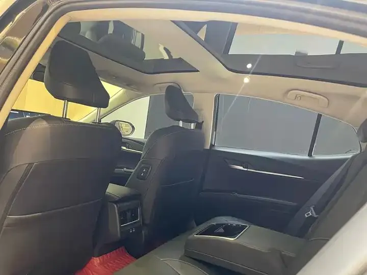 Camry 2024 Double Qing 2.0HG Premium Edition 16
