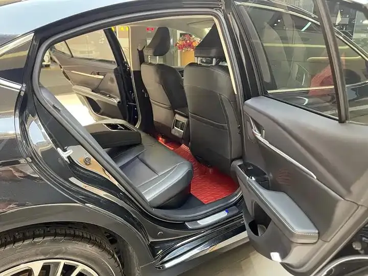 Camry 2024 Double Qing 2.0HG Premium Edition 18