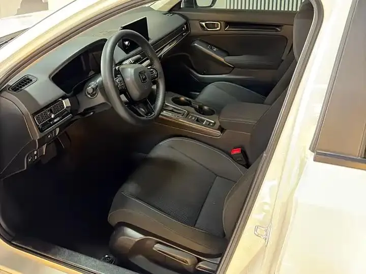 Civic 2022 240TURBO CVT Dynamic Edition 8