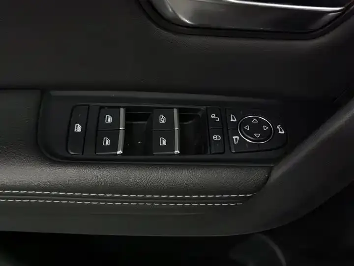 Song Pro 2019 1.5T Auto Luxury Model 9