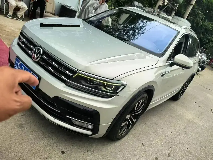 Touareg L 2019, 330 TSI, Automatic, Two‑Wheel Drive, R‑Line Flagship Edition, China V Emission Standard - View 1