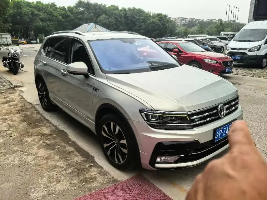 Touareg L 2019, 330 TSI, Automatic, Two‑Wheel Drive, R‑Line Flagship Edition, China V Emission Standard 4