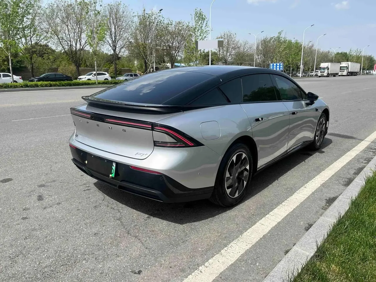Xpeng 2024 P7 Long-Range Max Automatic 18