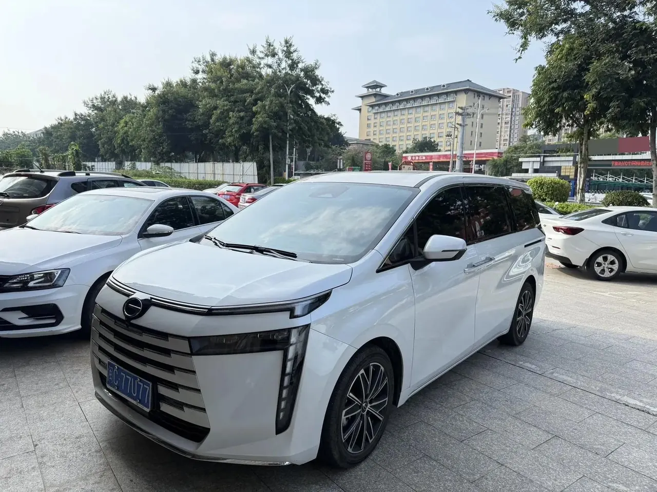 GAC Trumpchi 2024 E8 2.0 Glory Series Glory Edition Automatic - View 1
