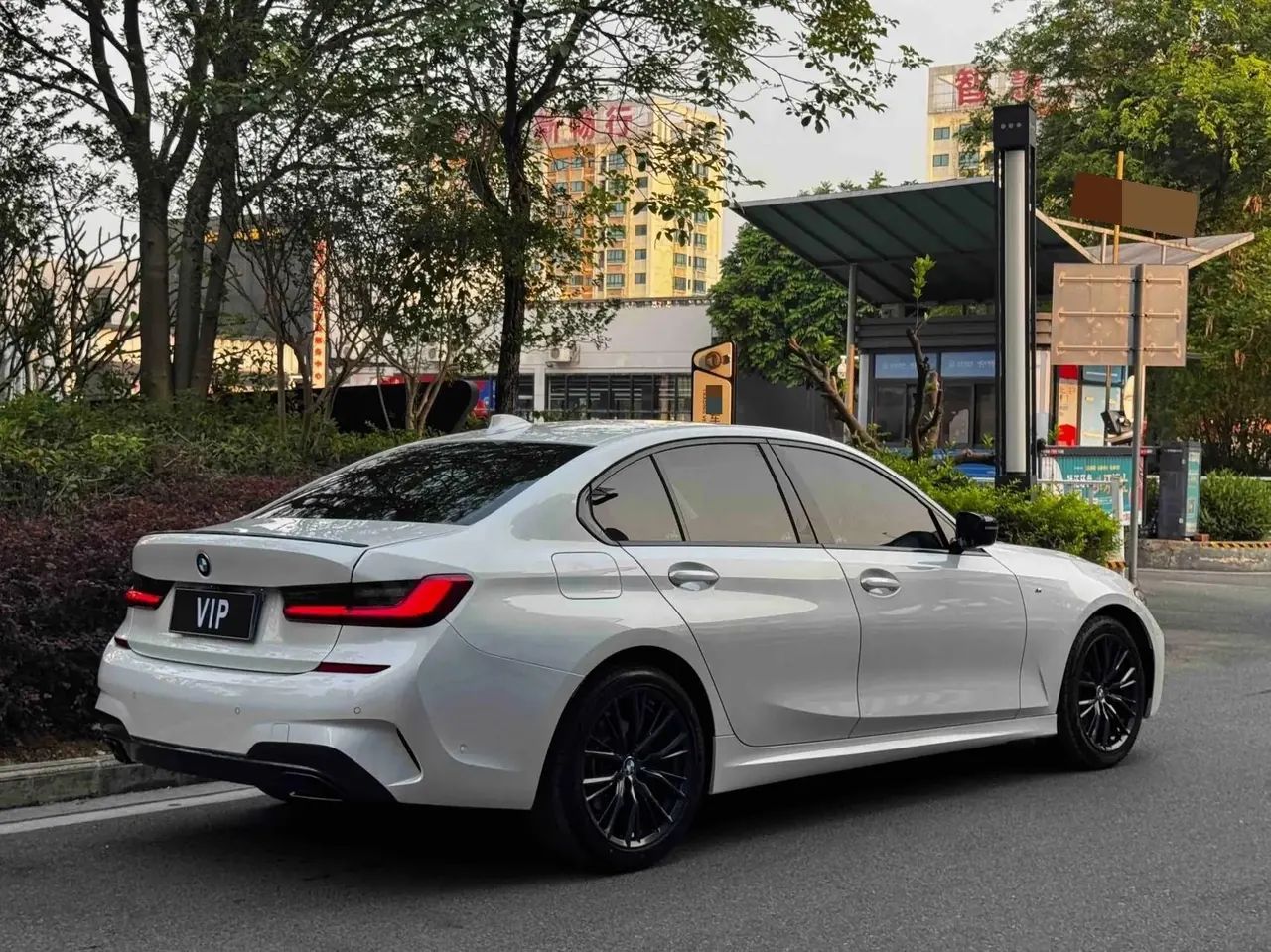 BMW 3 Series 2020 Changed 325i M Sports Night Suit 8