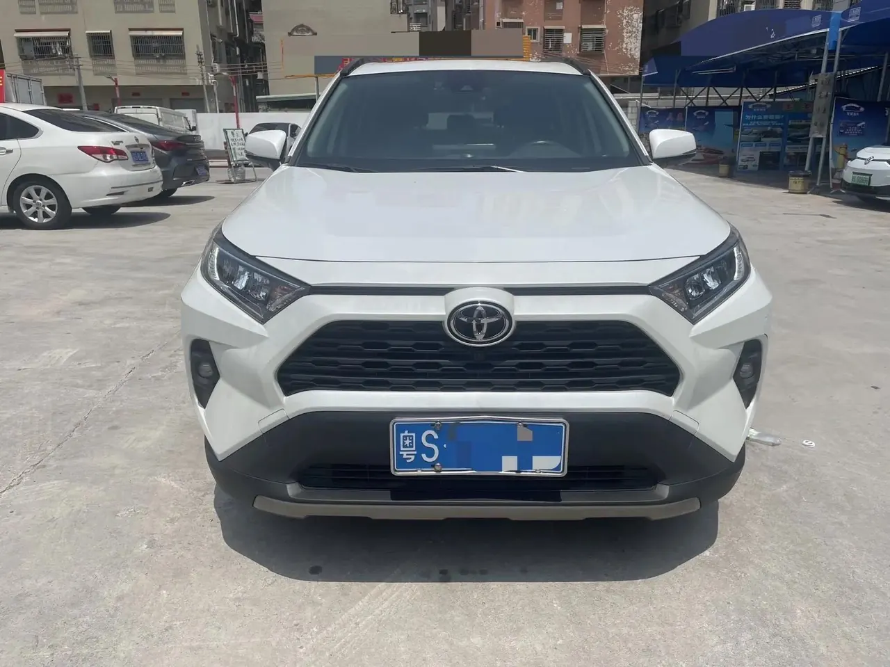 Toyota 2023 RAV4 2.0 CVT Front-Wheel Drive XLE Automatic 2