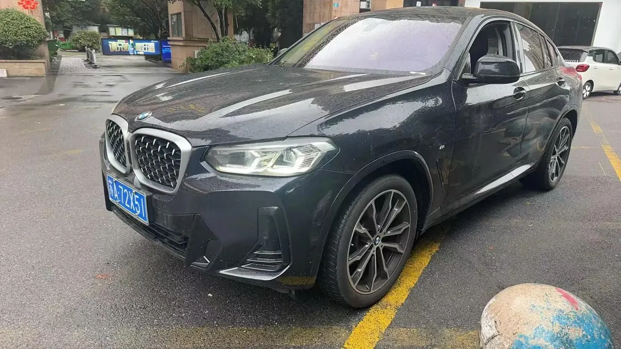 BMW X4 2022 xDrive 30i M Sport Set - View 1