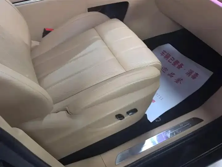 Voyah Dreamer 2025 PHEV Four-wheel Drive Flagship Kunpeng Edition 8