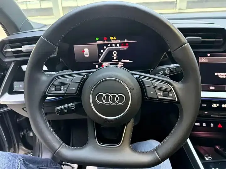 Audi A3 2022 model A3L Limousine 35 TFSI Luxury Sport version 5