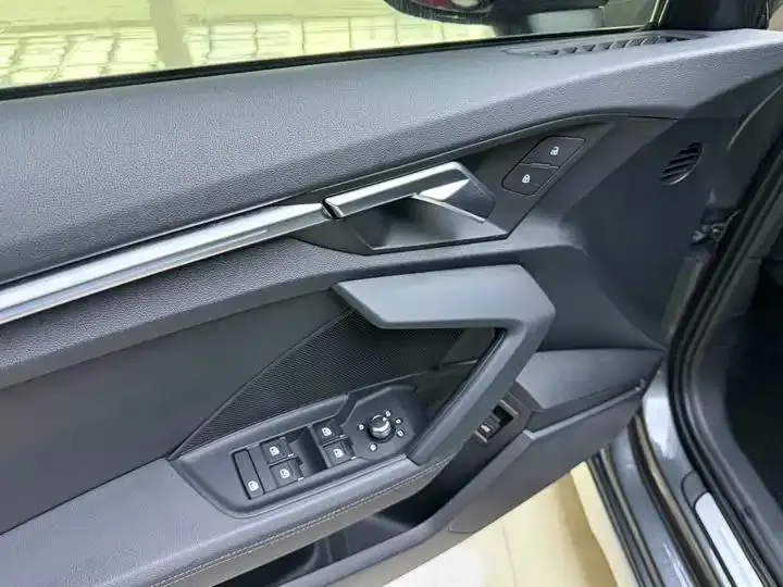 Audi A3 2022 model A3L Limousine 35 TFSI Luxury Sport version 9
