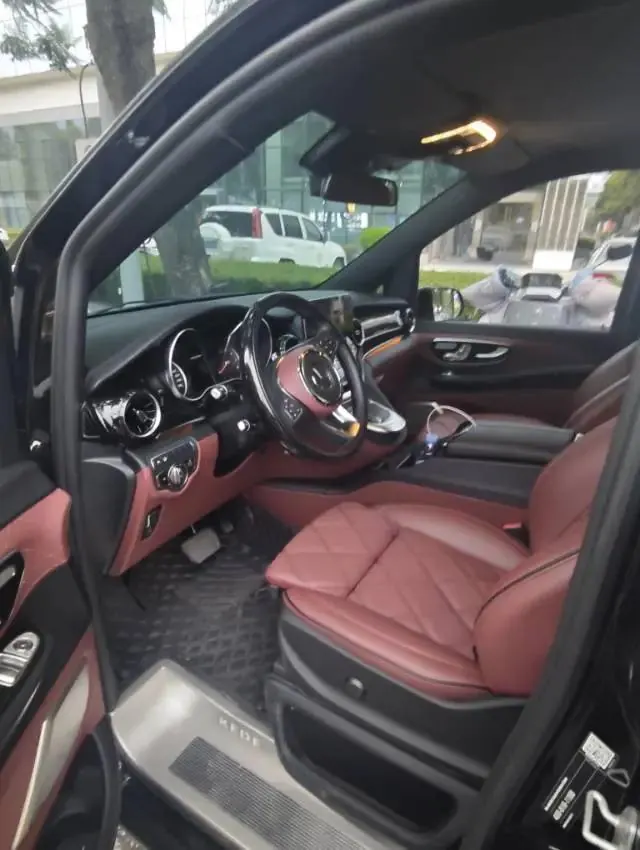 Mercedes Benz V 2022V 260 L 2.0T Deluxe Edition Automatic Gear 3