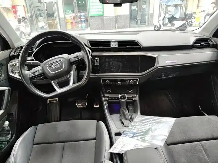 Audi Q3 2021 45 TFSI quattro Luxury Dynamic Model 10