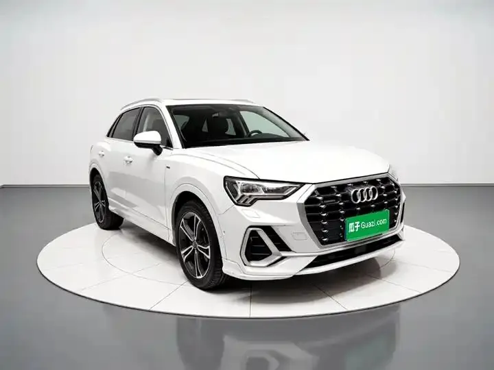 Audi Q3 2021 45 TFSI quattro Luxury Dynamic Model 3