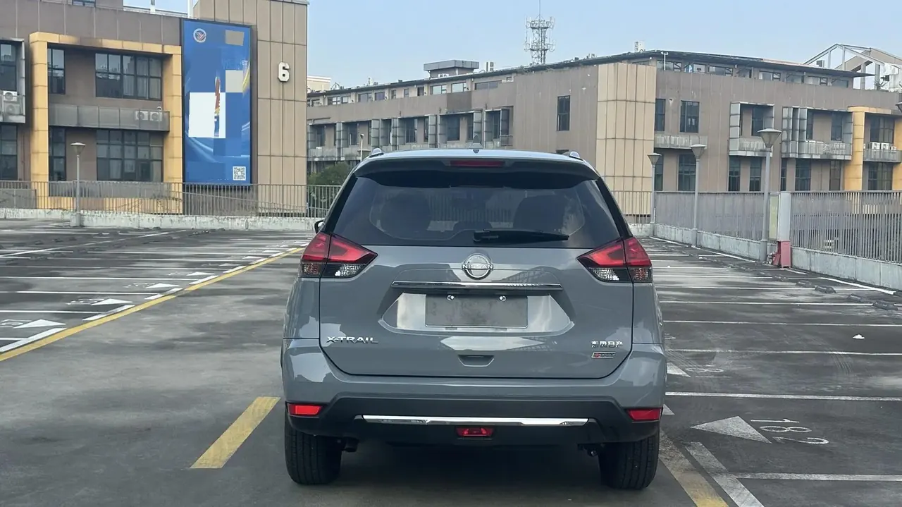 Nissan 2025 Qijun Honor 2.0 Stepless Two-Drive Leading Edition Automatic Transmission 11