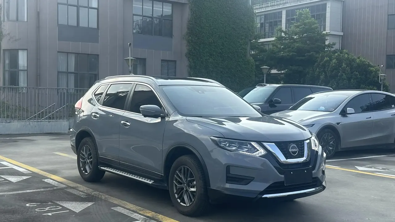 Nissan 2025 Qijun Honor 2.0 Stepless Two-Drive Leading Edition Automatic Transmission 3