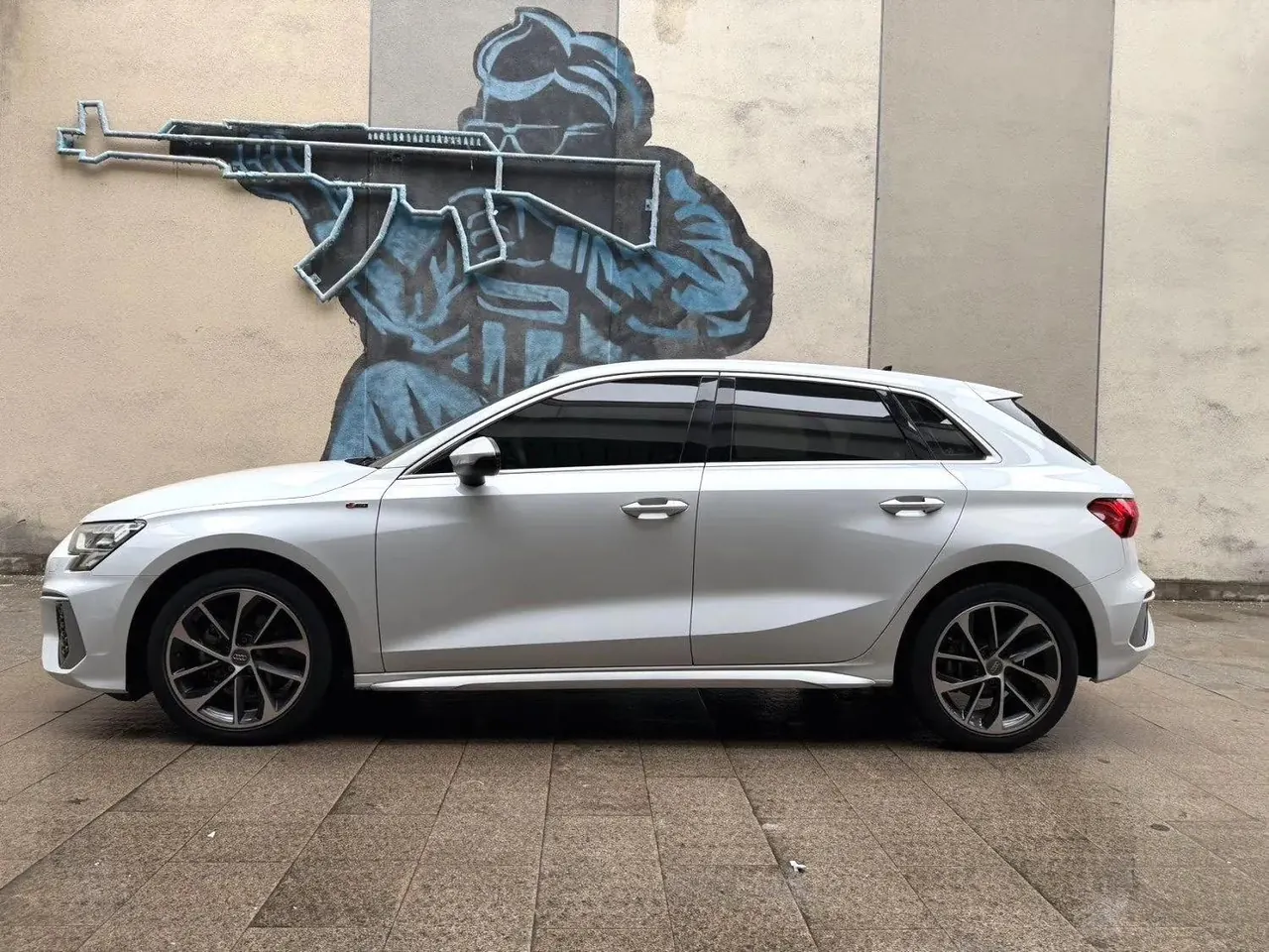 Audi A3 2021 Sportback 35 TFSI Enterprising and Elegant 9