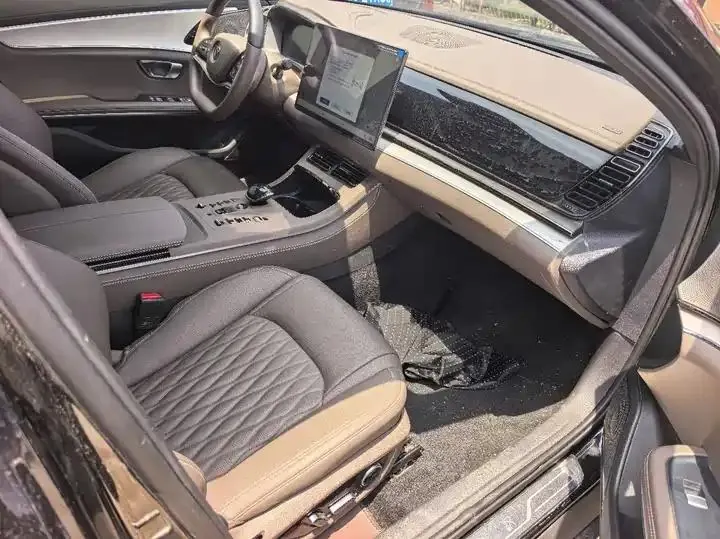 Han 2025 DM-i Intelligent Driving Version 125km Prestige Model 9