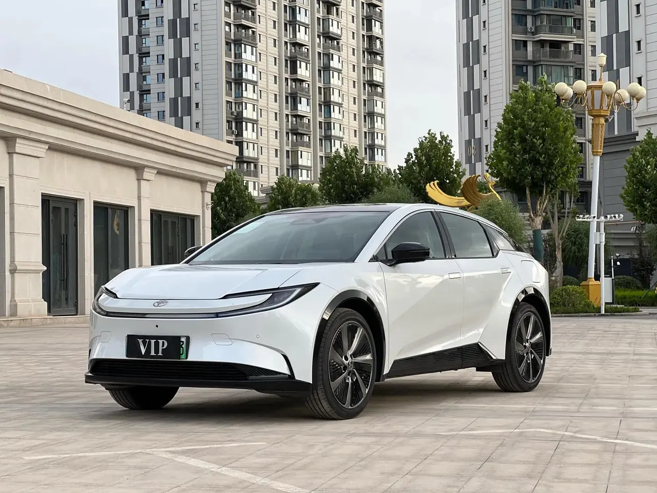 Open image lightbox: Toyota 2025 bZ5 550 PRO Intelligent Drive Version Automatic