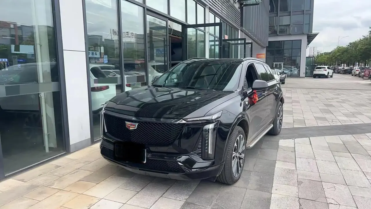 Cadillac 2026 XT5 48V 2.0T Luxury Automatic Gear - View 1
