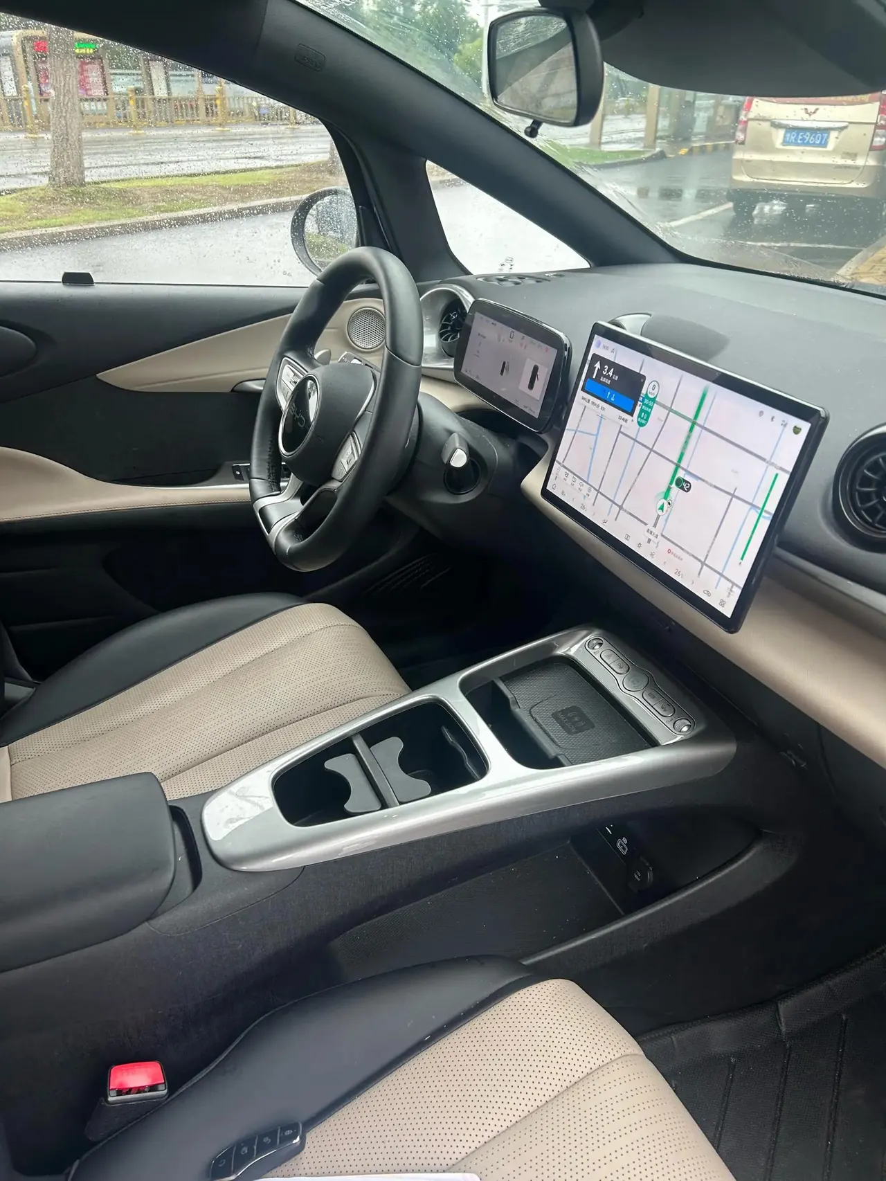 BYD 2025 Dolphin Smart Driving 410km Fashion Automatic Gear 6