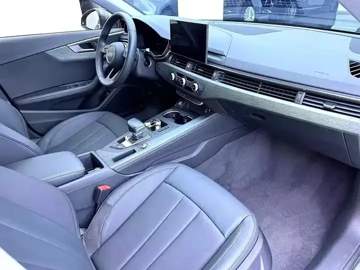 Audi A4L 2023, 40 TFSI Fashion Dynamic Model 10