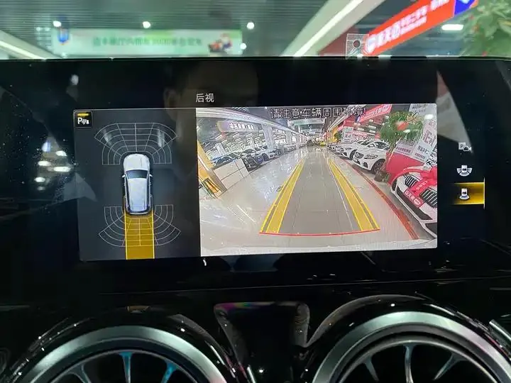 Mercedes Benz GLB 2022 model changed to 2 GLB 200 dynamic model 18