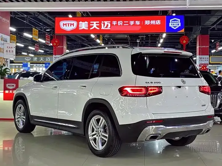 Mercedes Benz GLB 2022 model changed to 2 GLB 200 dynamic model 6