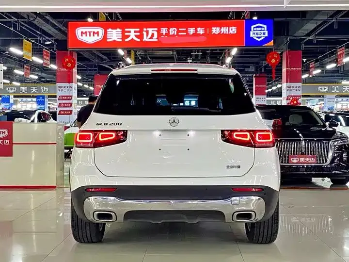 Mercedes Benz GLB 2022 model changed to 2 GLB 200 dynamic model 7