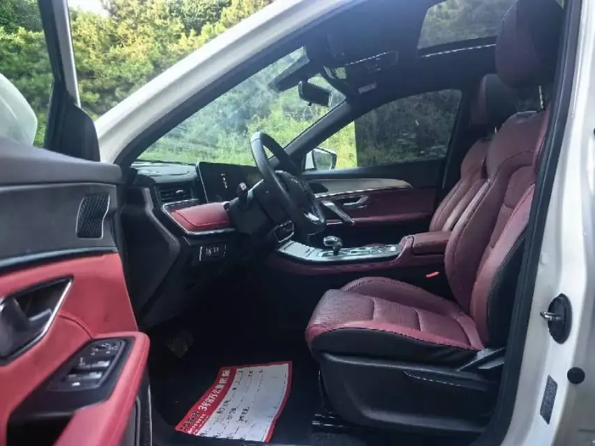 Jetour X70 PLUS 2023 1.5T DCT Ziqiang PRO 5-seater 8
