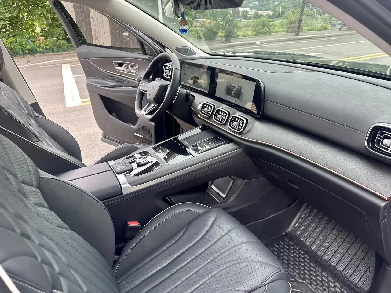 Ruihu 9 2023 2.0T Automatic Two-Drive Deluxe Edition 5 9