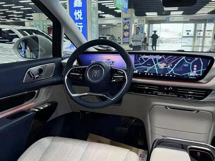 Century 2023 2.0T Six-seat World Edition 8