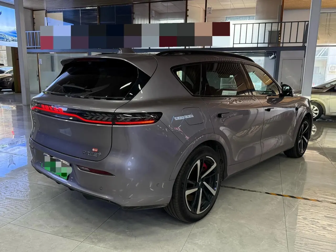 Voyah 2025 Model FREE Four-Wheel-Drive Gan Kun Edition Automatic 3