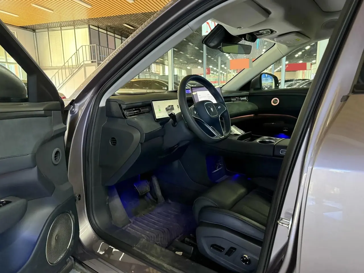 Voyah 2025 Model FREE Four-Wheel-Drive Gan Kun Edition Automatic 5