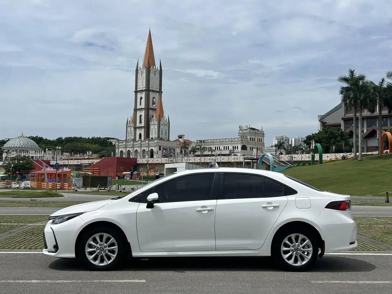 Corolla 2019 1.2T S-CVT GL-i Luxury Edition 3
