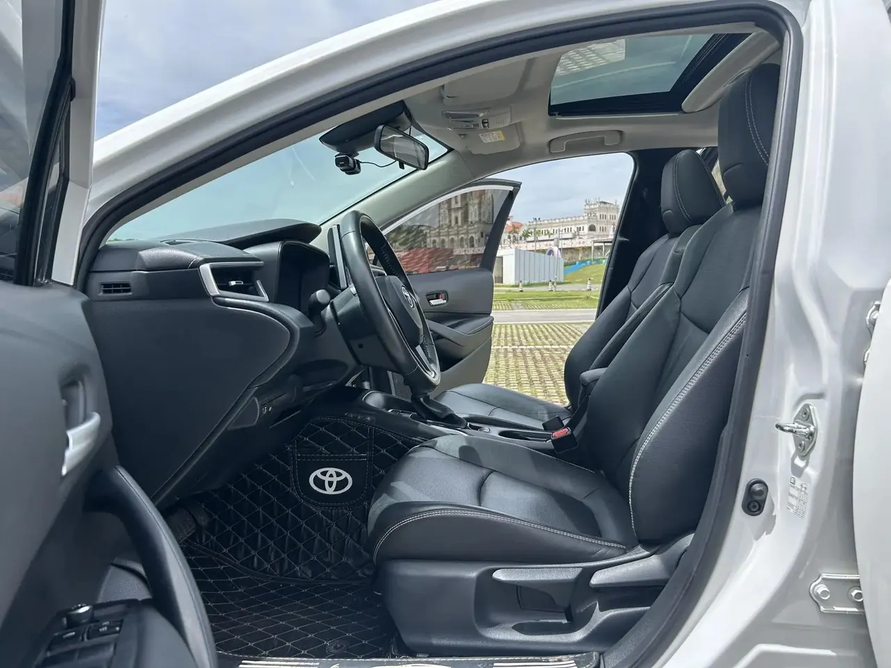 Corolla 2019 1.2T S-CVT GL-i Luxury Edition 4