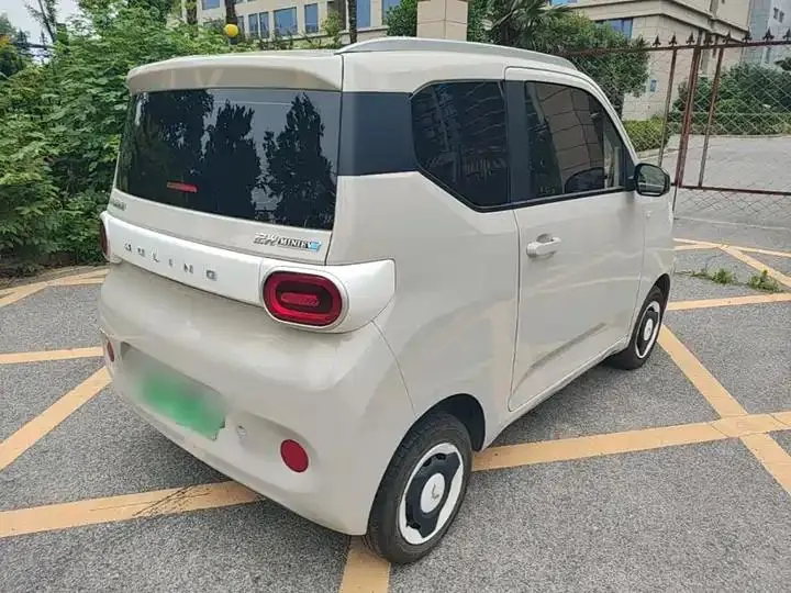 Hongguang MINIEV 2024 3rd Generation 215km Youth Edition 7
