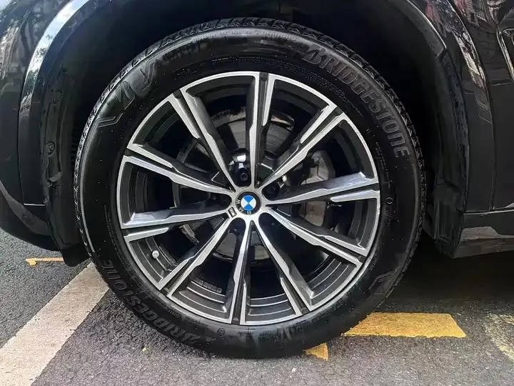 BMW X5 (Imported) 2022 xDrive30i M Sports Suit 18