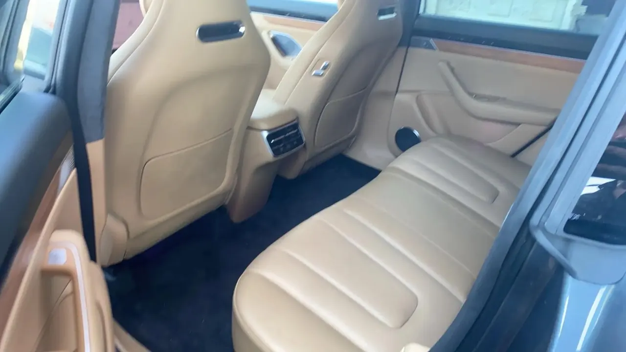 Intellectual 2024 R 7 736km UItra automatic gear 3