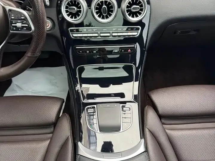 Mercedes Benz GLC 2022 GLC 260 L 4MATIC Luxury 15