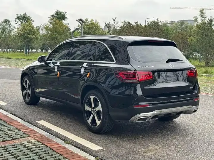 Mercedes Benz GLC 2022 GLC 260 L 4MATIC Luxury 4