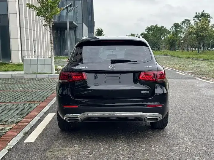 Mercedes Benz GLC 2022 GLC 260 L 4MATIC Luxury 5