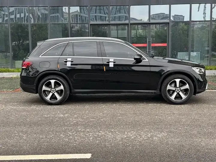 Mercedes Benz GLC 2022 GLC 260 L 4MATIC Luxury 8