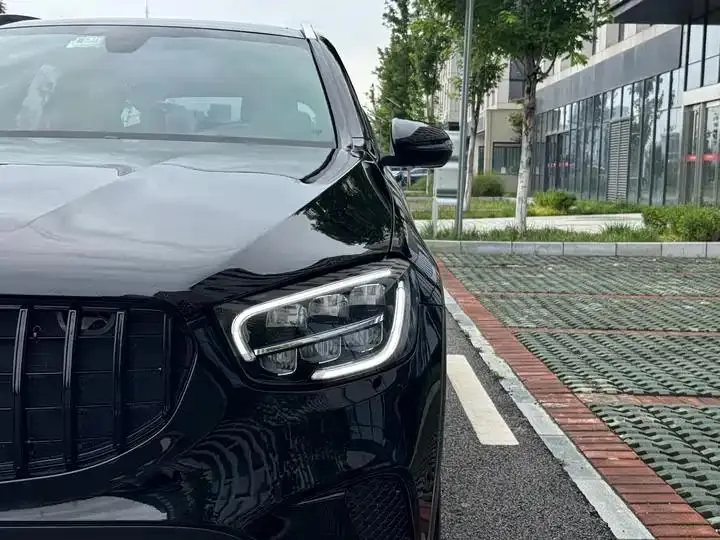 Mercedes Benz GLC 2022 GLC 260 L 4MATIC Luxury 9